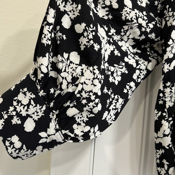 ZARA FLORAL BLOUSE SZ L WHITE AND BLACK RUFFLES COTTAGECORE COASTAL PRAIRIE - Picture 9 of 10